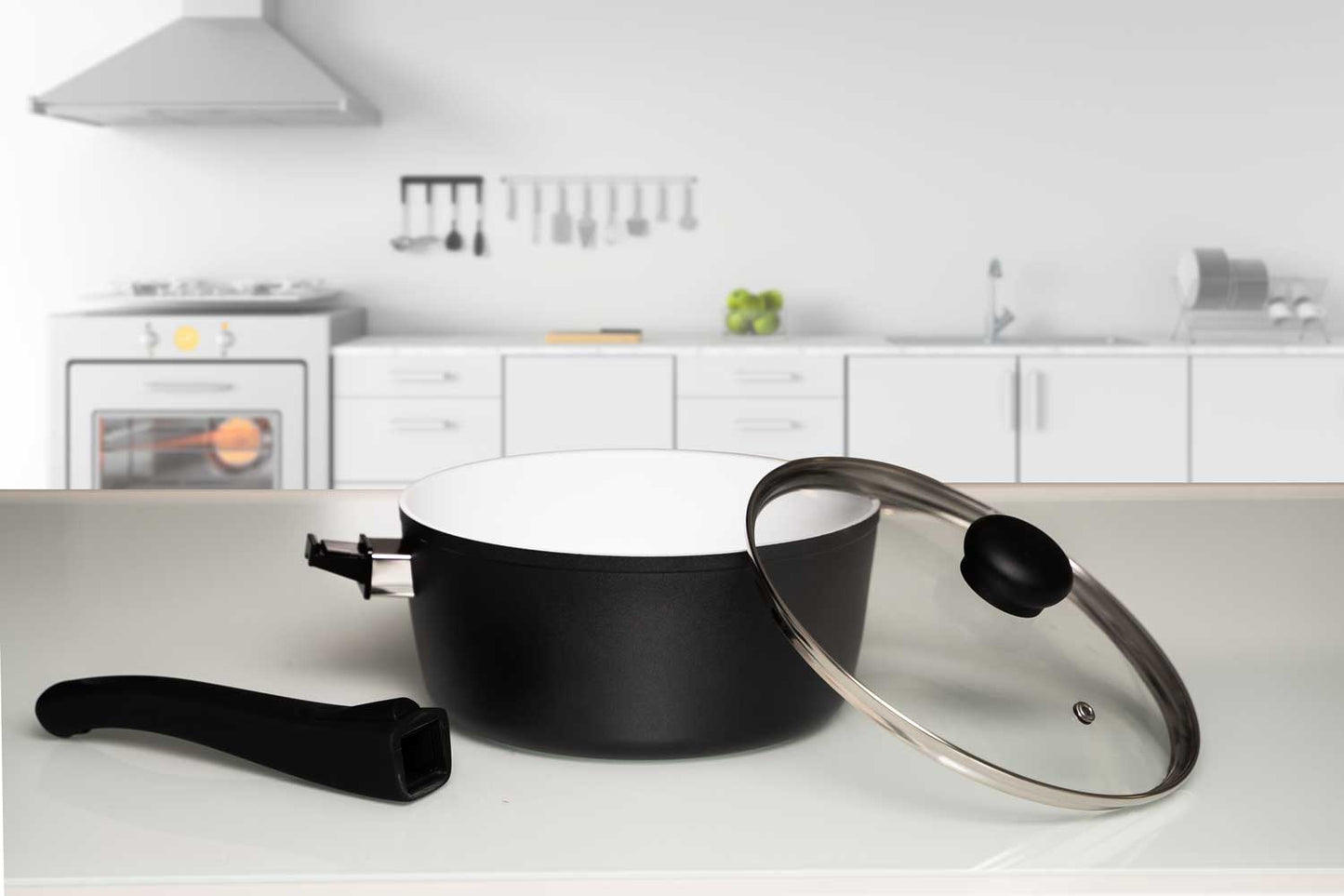 P600 Saucepan & Oven Dish Set