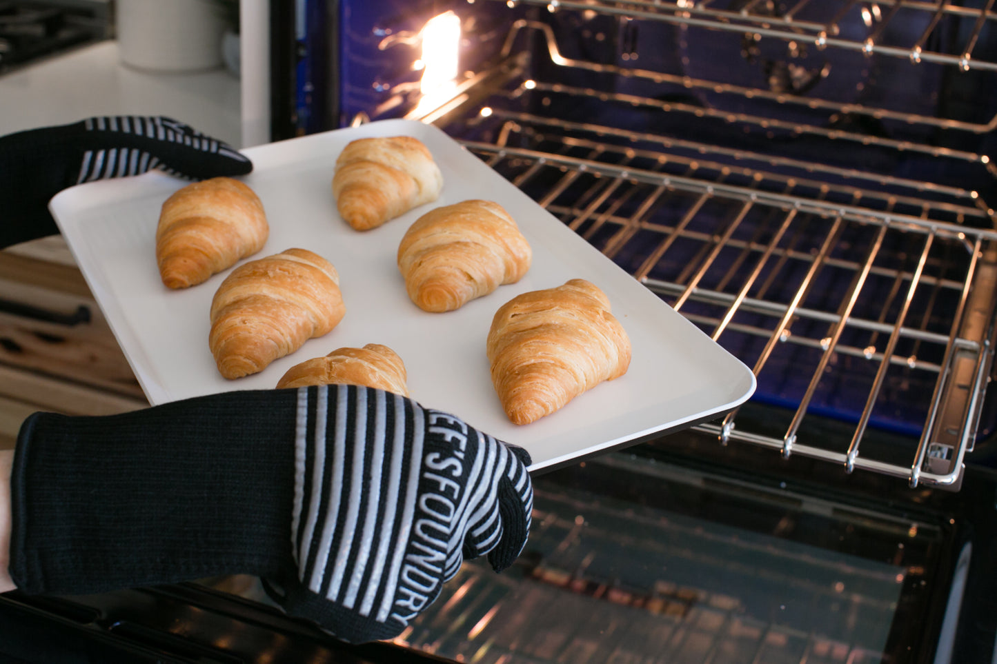 P600 Ceramic Baking Tray