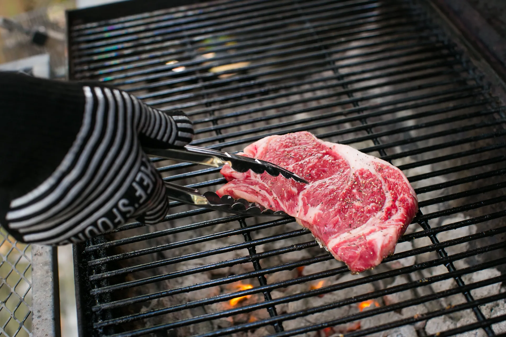 Premium BBQ Gloves – Heat-Resistant & Non-Slip
