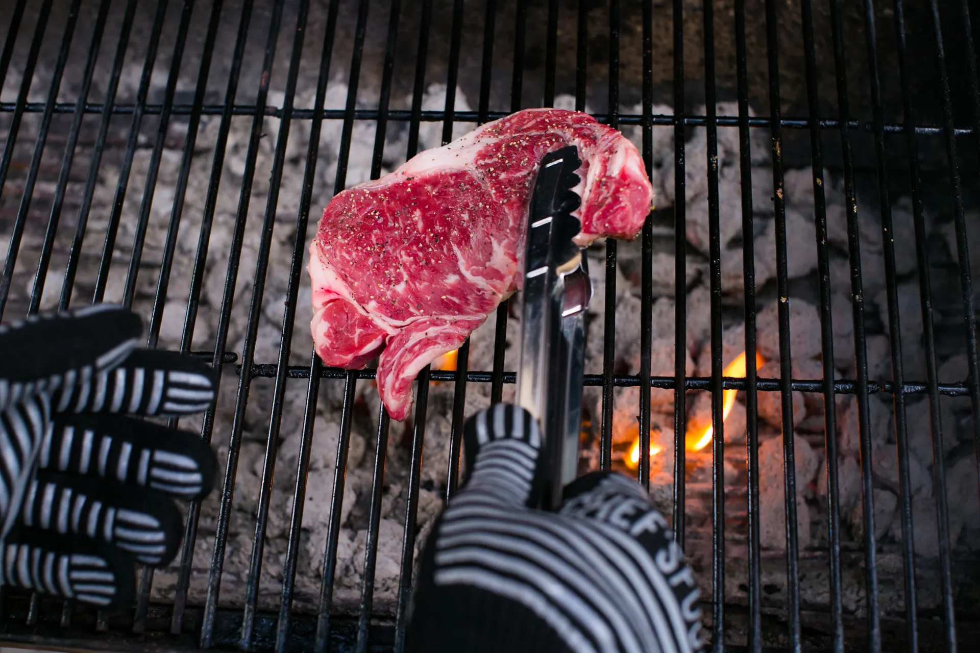 Premium BBQ Gloves – Heat-Resistant & Non-Slip